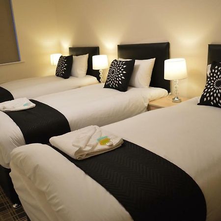 The Townhouse Newcastle Apartment ภายนอก รูปภาพ