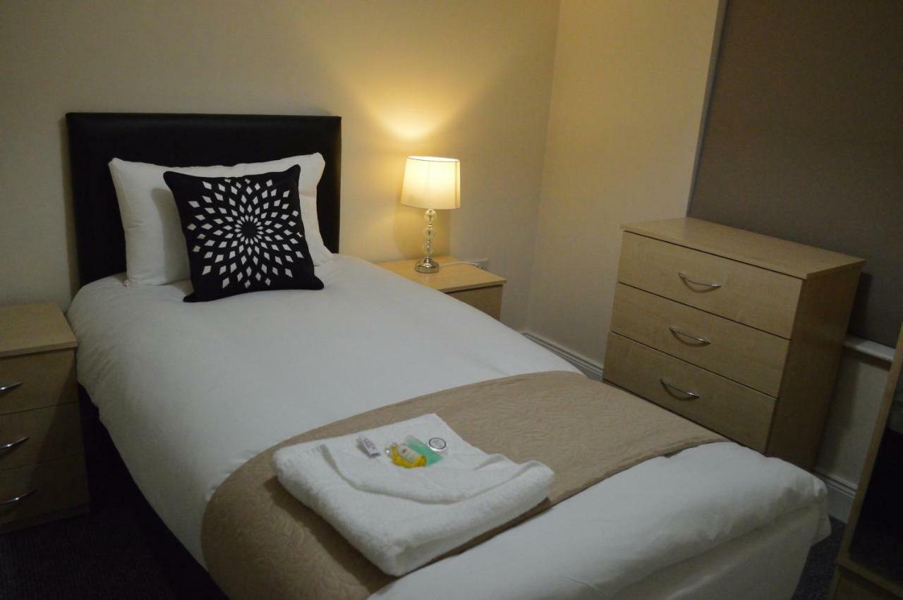 The Townhouse Newcastle Apartment ภายนอก รูปภาพ
