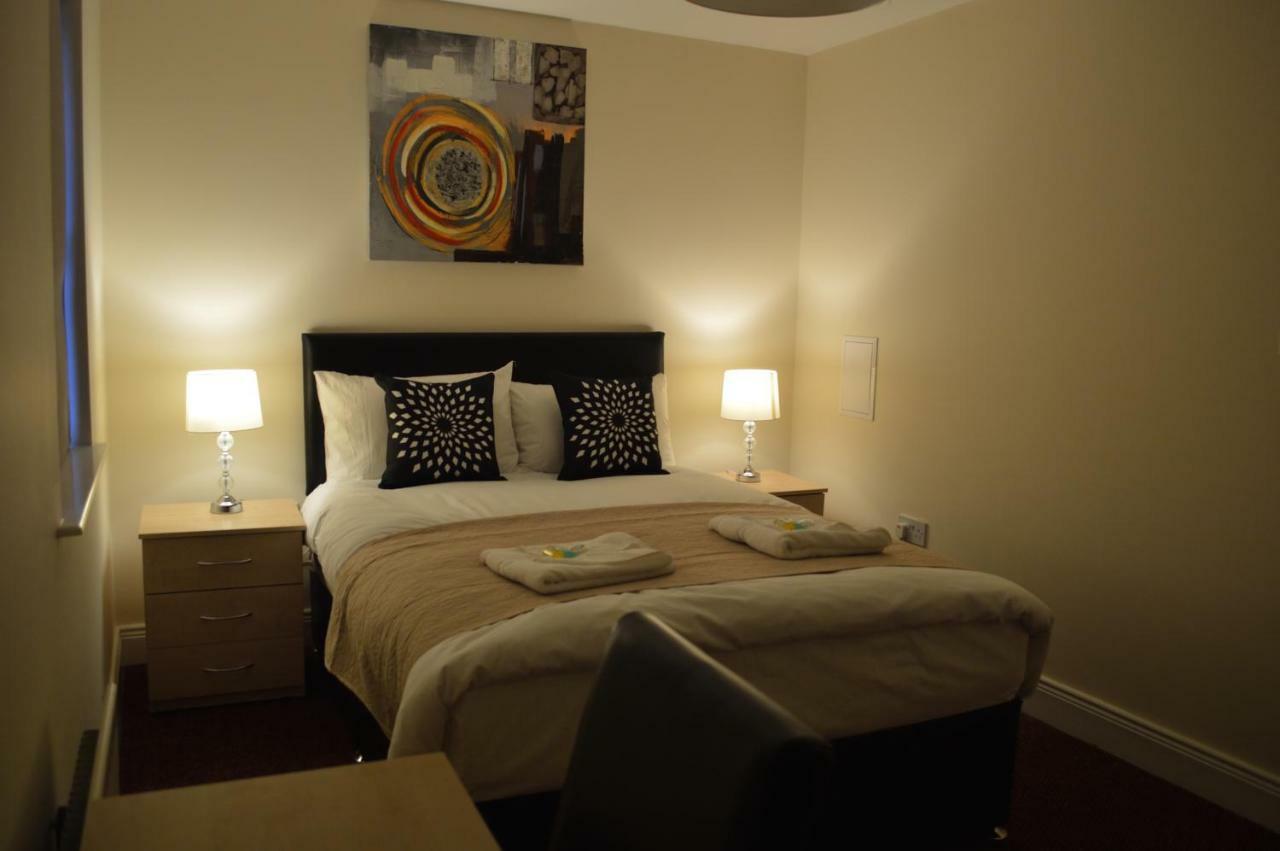 The Townhouse Newcastle Apartment ภายนอก รูปภาพ